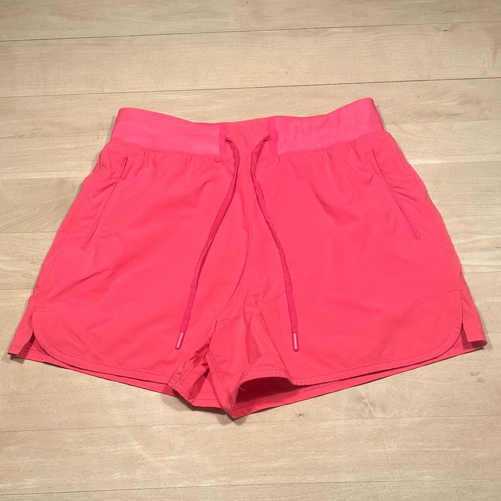 Lululemon License to Train High Rise Shorts 4” Sz 8 - Picture 4 of 13